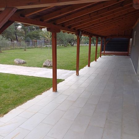 Gioulis Apartments & Studios Nea Plagia Exterior foto