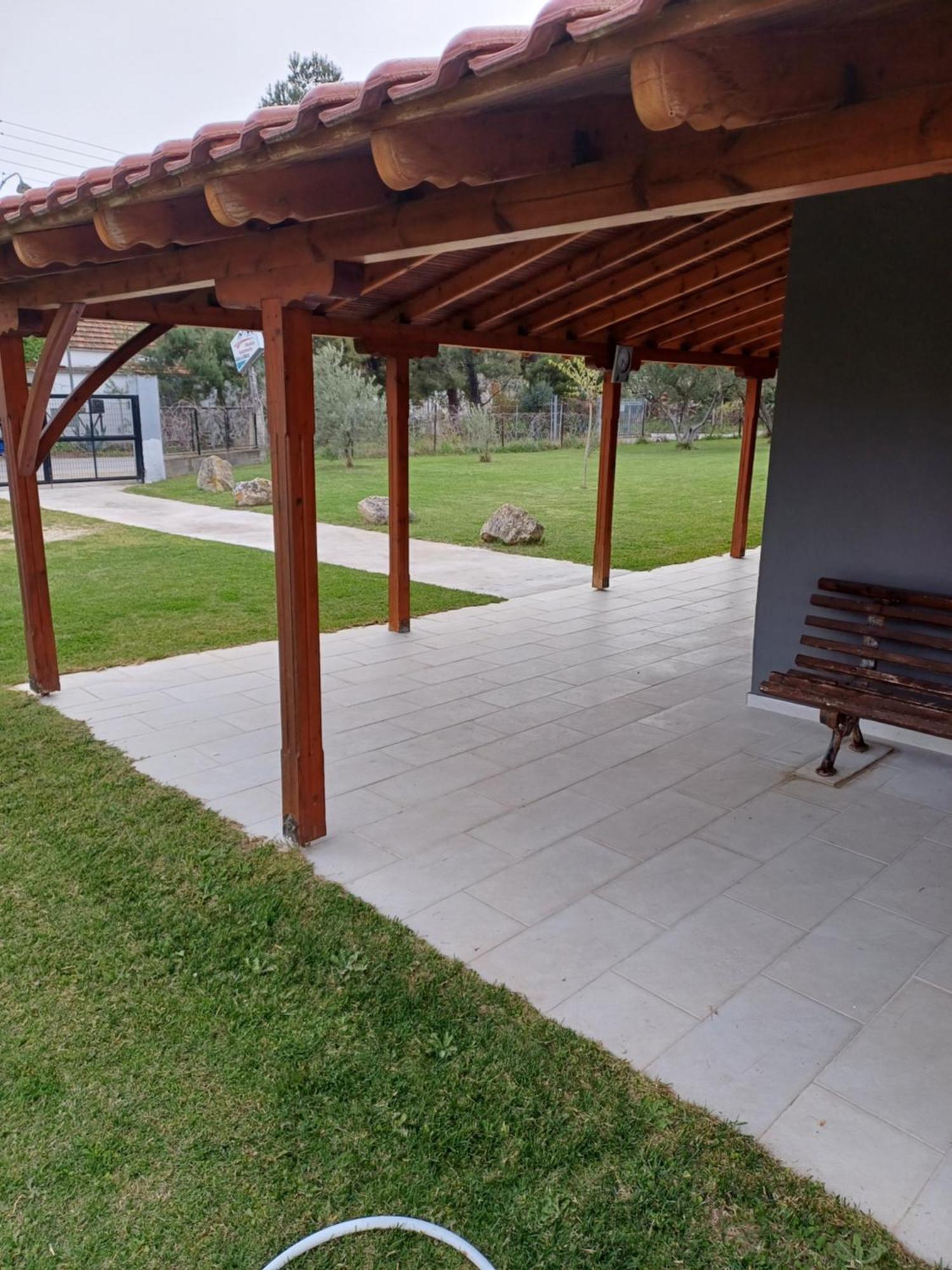 Gioulis Apartments & Studios Nea Plagia Exterior foto