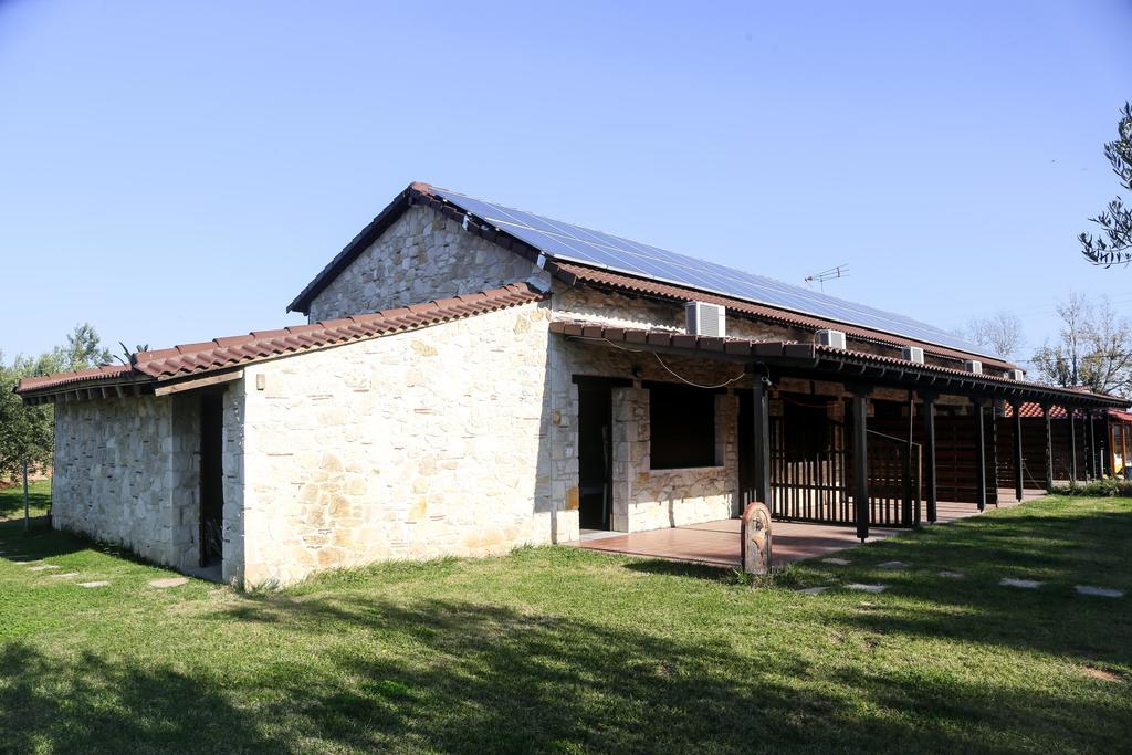 Gioulis Apartments & Studios Nea Plagia Exterior foto
