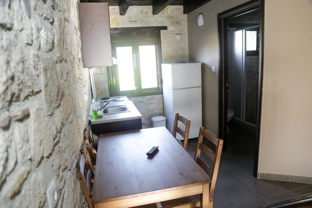 Gioulis Apartments & Studios Nea Plagia Exterior foto